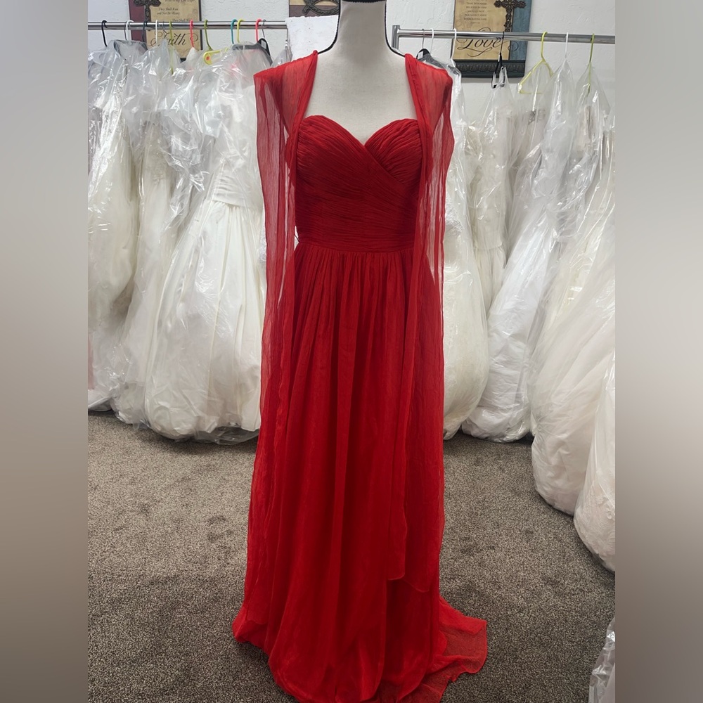 Elegant Red Strapless Evening Dress